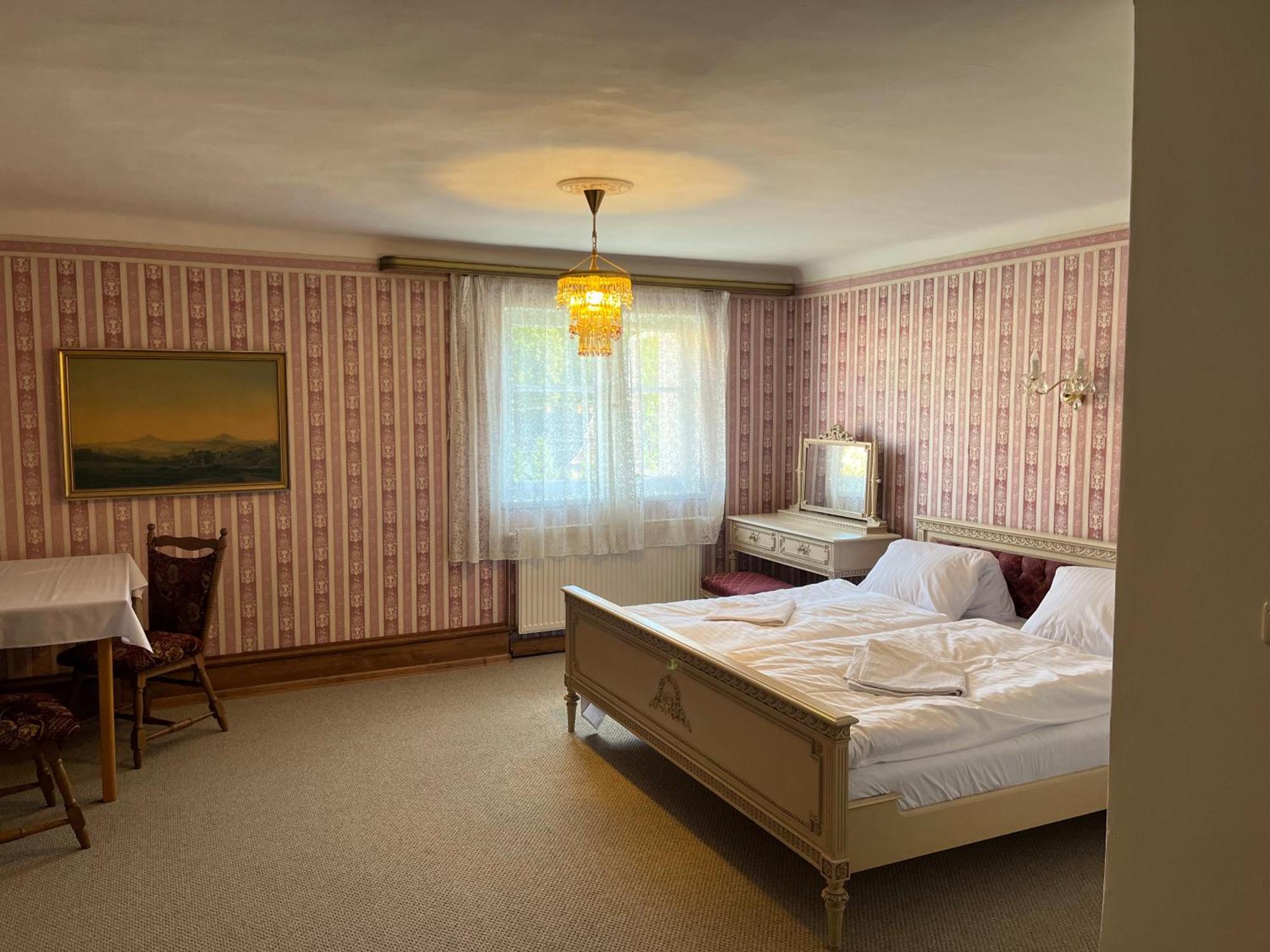 Pension Zamek Rudnik ภายนอก รูปภาพ