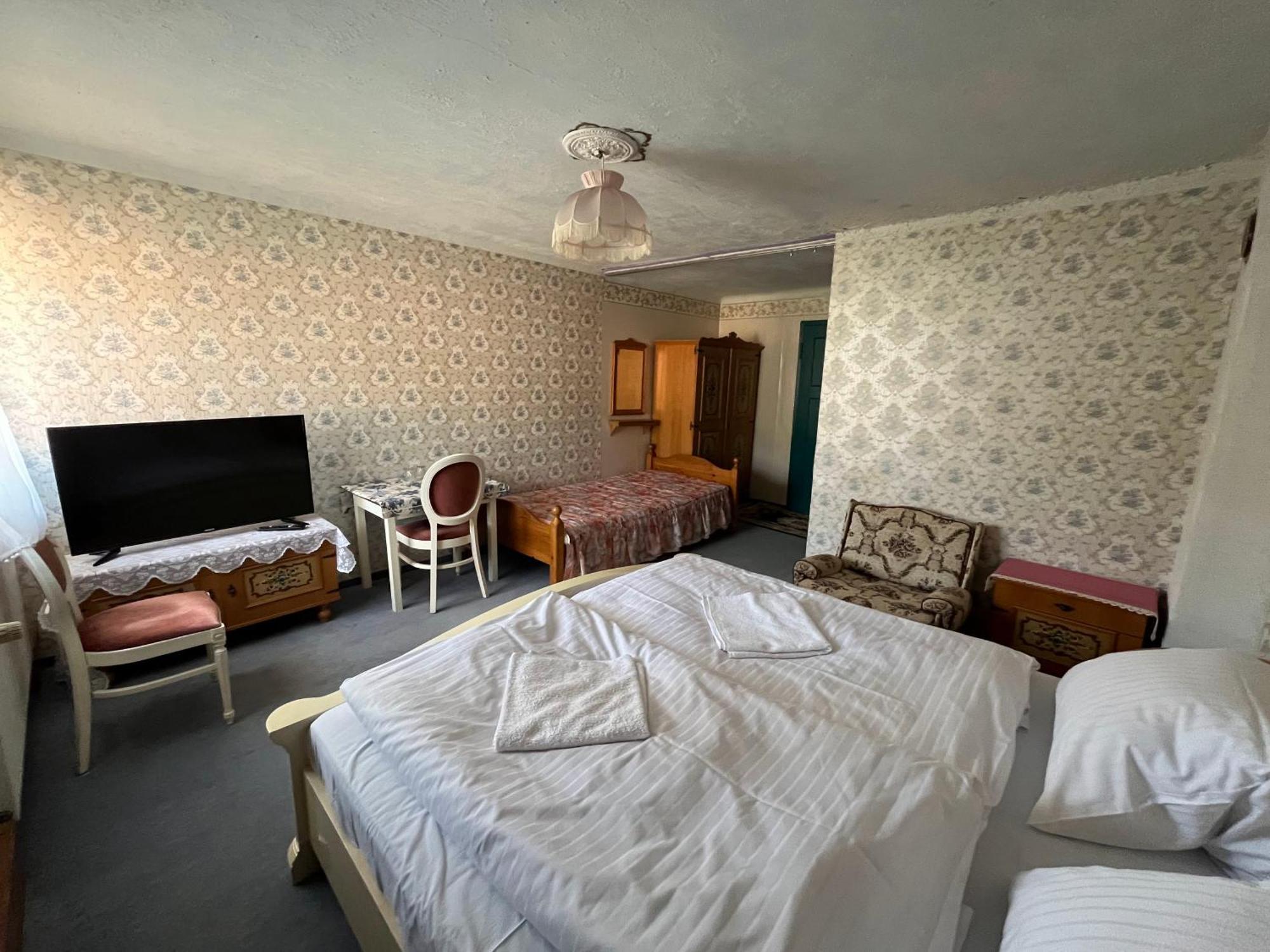 Pension Zamek Rudnik ภายนอก รูปภาพ